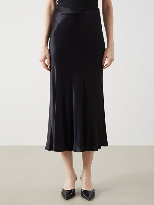 Standart Fit D?z A Kesim Saten Kad?n Etek