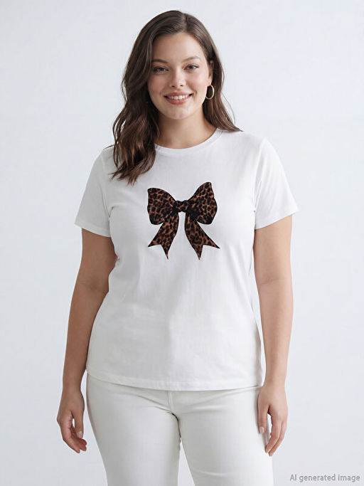 Bisiklet Yaka Fiyonk Bask?l? Kad?n Ti??rt