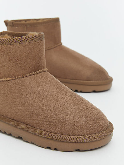 S?et G?r?n?ml? K?z ?ocuk Bot