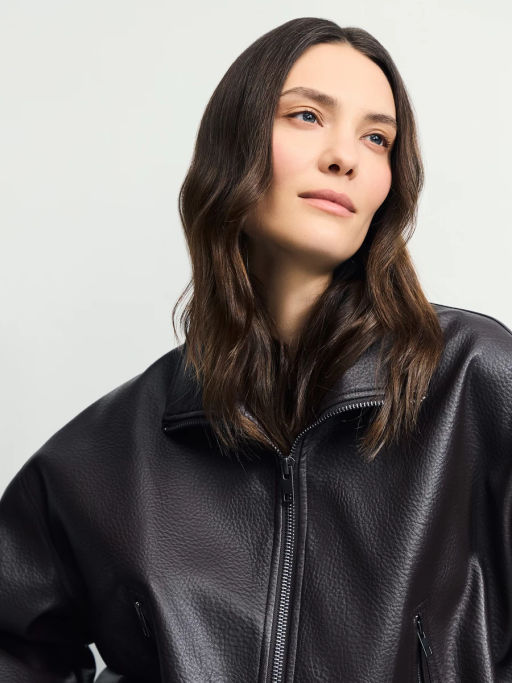 Куртка-бомбер из искусственной кожи с ремнем / Zarina  фото 8