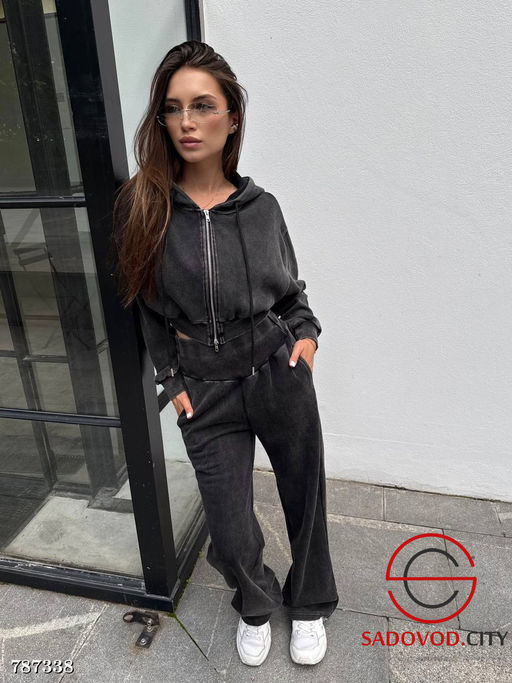 Женский спортивный костюм с эффектом варки