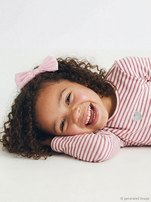 Simli ?izgili K?z ?ocuk Ti??rt