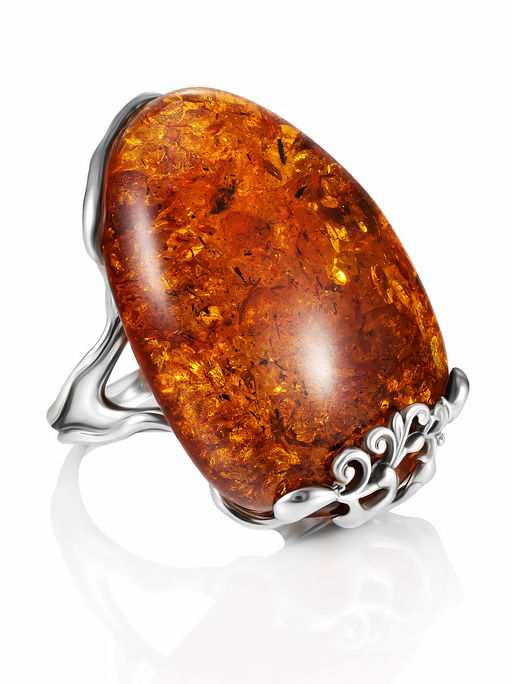 Нарядное кольцо со вставкой из переливающегося янтаря Версаль