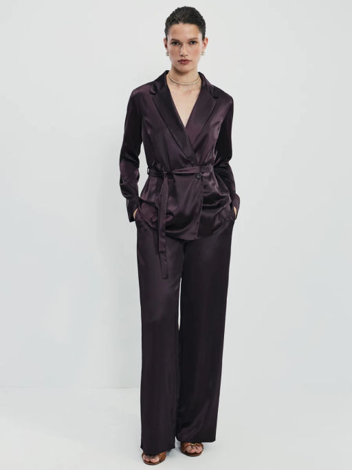 Атласная блузка с отложным воротником и поясом / Zarina