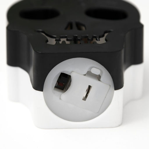 Цена за 12 шт. Фигурка световая RISALUX «Череп», LED-ночник, 1 Вт, RGB, от батареек LR1130, бело-чёрный, 9.5×4×5 см