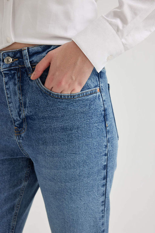 Джинсовые брюки длиной до щиколотки с высокой талией Lina Comfort Mom Fit - Defacto фото 5