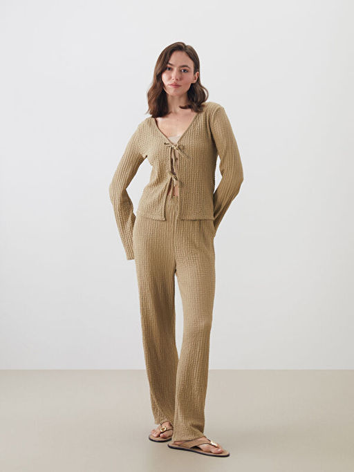 V Yaka Dokulu Kad?n H?rka