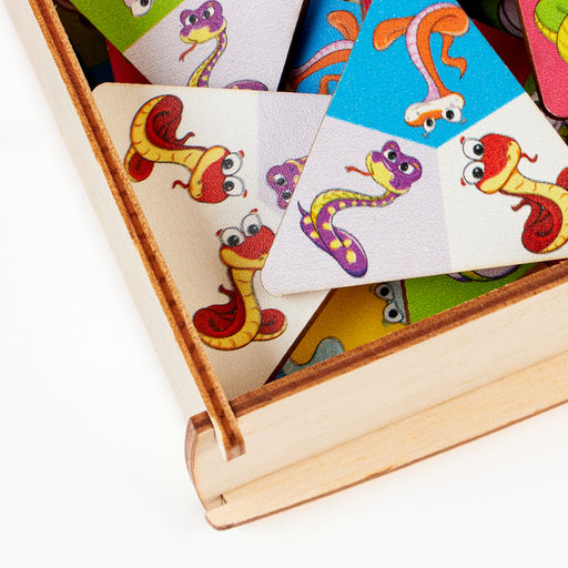 Настольная игра - тримино «Цветная змея. Время игры», 56 костяшек