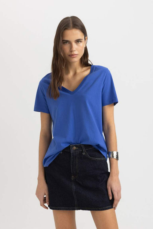 Базовая футболка из чесаного хлопка с короткими рукавами и V-образным вырезом стандартного кроя - Defacto фото 3