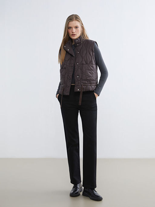 Dik Yaka Oversize Kapitone Kad?n ?i?me Yelek