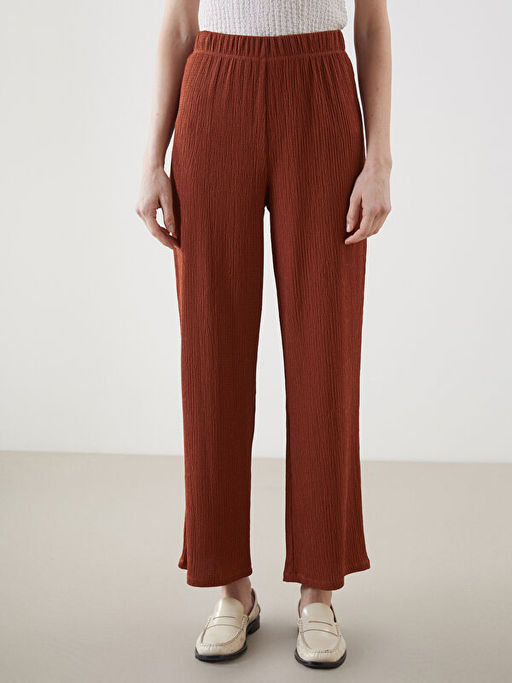 Beli Lastikli Dokulu Kad?n Pantolon