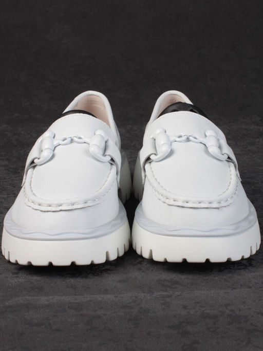 03-HY6-2D WHITE Лоферы женские (натуральная кожа)