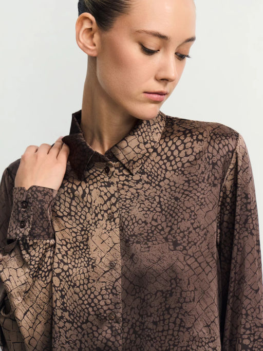 Атласная блузка с принтом / Zarina