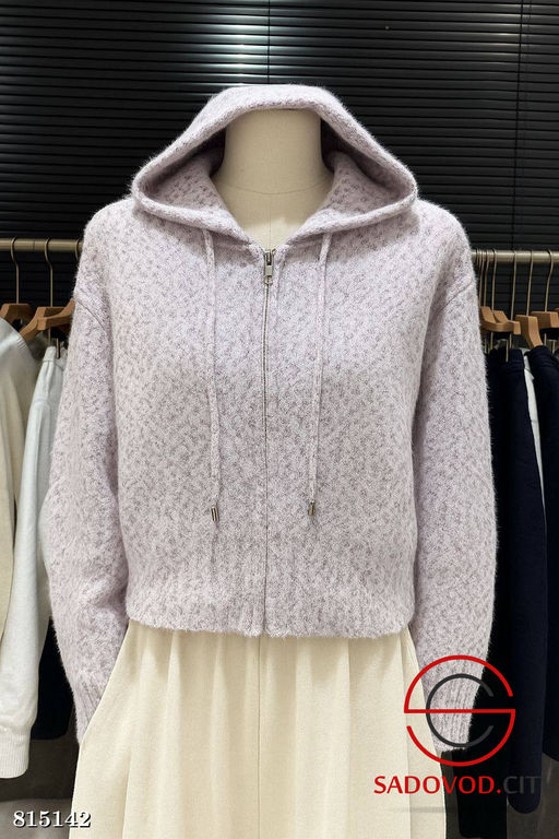 Теплые толстовки женские с капюшоном