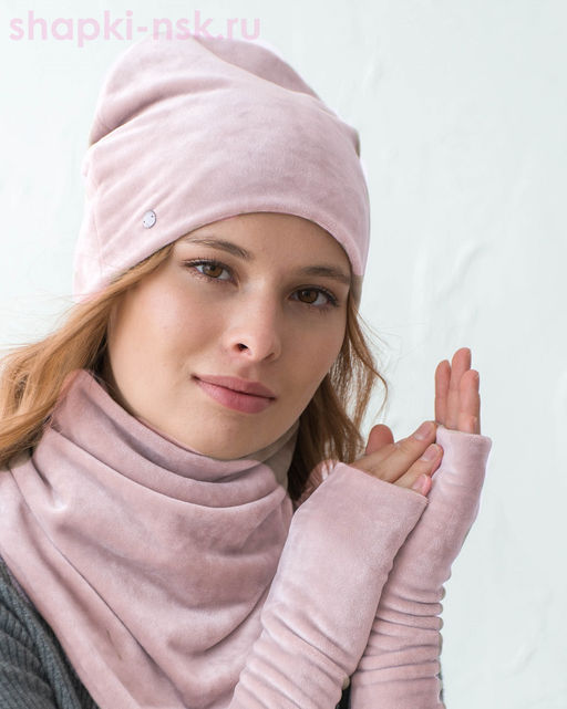 60 Шапка женская (53-56)