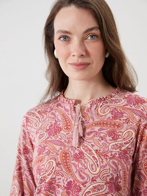 Ba?lamal? Yaka Etnik Desenli Bluz