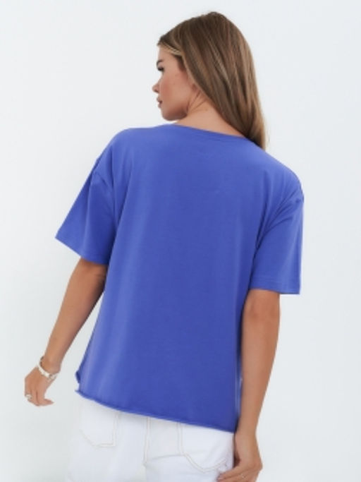 ФУТБОЛКА ЖЕНСКАЯ - Chic & charisma фото 3