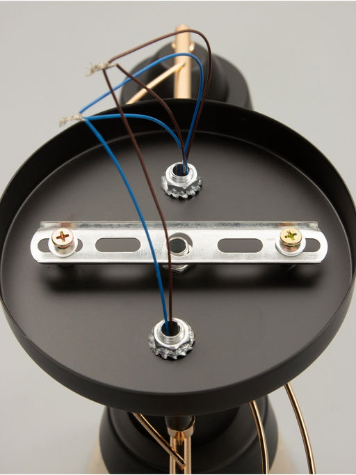 Люстра потолочная BayerLux «Кансе», 3хЕ27, 40 Вт, черно-золотой, 50×15×23 см