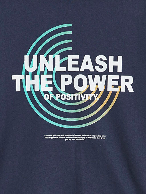 Bask?l? Erkek ?ocuk Ti??rt