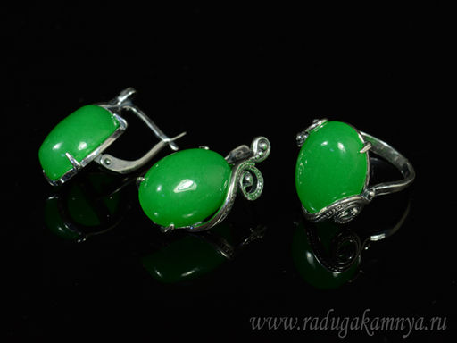 Кольцо Серьги с кварцем (имитация хризопраза) размер 19