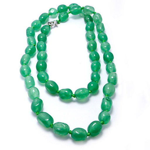 Бусы из камня Нефрит светлый привлекает денежные энергии