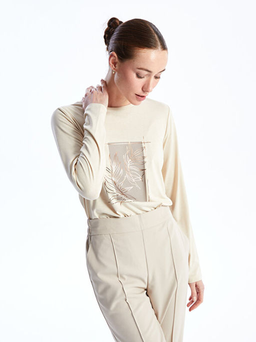 Bisiklet Yaka Bask?l? Uzun Kollu Kad?n Ti??rt