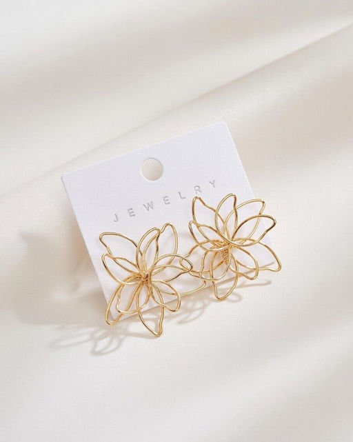 Стильные серьги