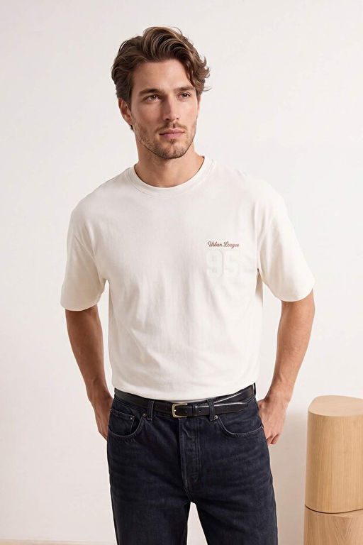 Ekru Oversize/Geni_ Kesim Bask_l_ %100 Pamuk T-Shirt TMNSS26TS00054 - Trendyolmilla фото 2