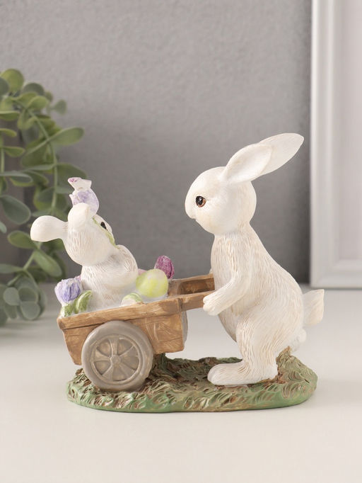 Фигурка полистоун Кролик везет крольчонка в тележке с незабудками, 13.5?6.5?12 см