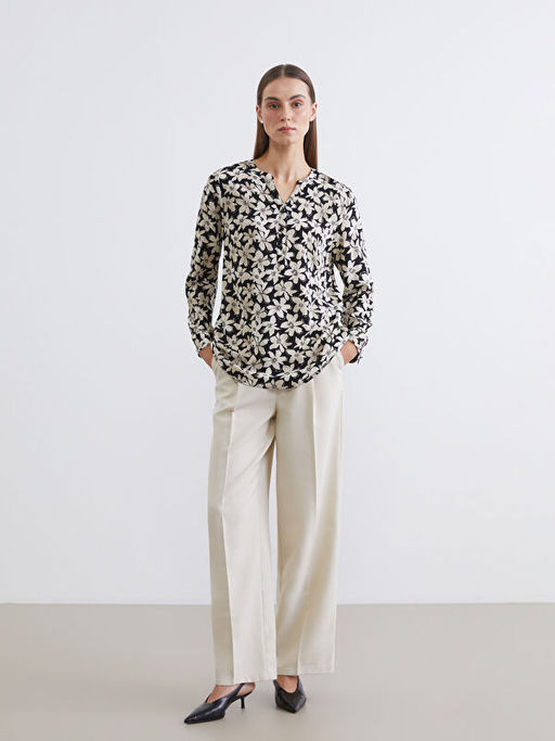 Ka??k Yaka ?i?ekli Bluz