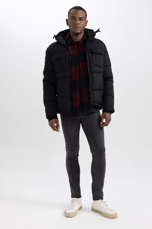 Пуховик приталенного кроя с капюшоном - Defacto фото 2