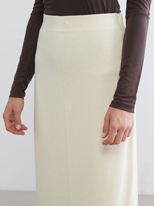 Beli Lastikli Triko Etek