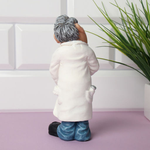 Фигурка Врач 16 см / 2057 /уп 72/ - Галеонтрейд фото 3