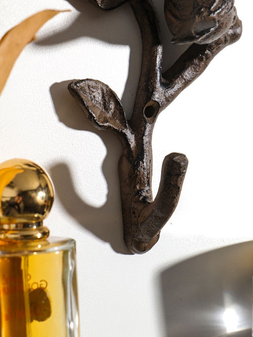 Крючок декоративный чугун "Воробушек на веточке" 10х6х17 см