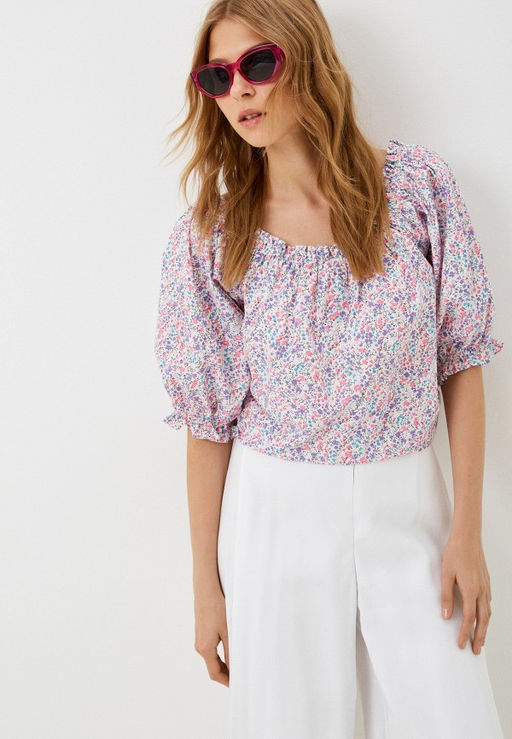 Блузка свободного покроя с летним цветочным принтом