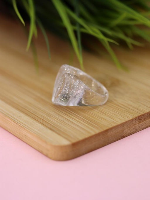 Кольцо акриловое GIRLY "White heart", white (d=1,7 см)