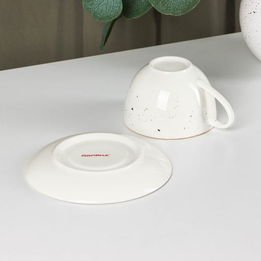 Чайная пара фарфоровая Доляна Млечный путь, 2 предмета: чашка 220 мл, блюдце d=13,5 см, цвет белый в крапинку  фото 4