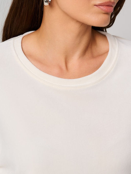 335 Костюм с шортами, велюр, молочный - Knitka wear фото 5