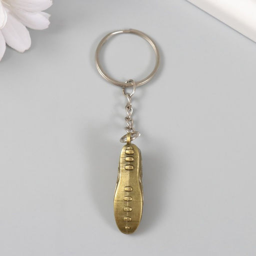 Цена за 12 шт. Брелок металл "Футбольный кед" 1,5х1х4 см