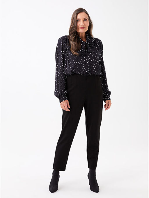 Kad?n Beli Lastikli Standart Fit D?z Pantolon