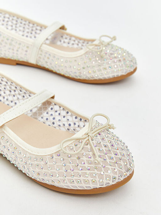 Fiyonk Detayl? K?z ?ocuk Babet