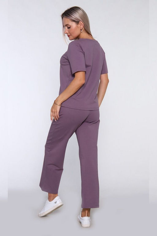 650 Костюм женский