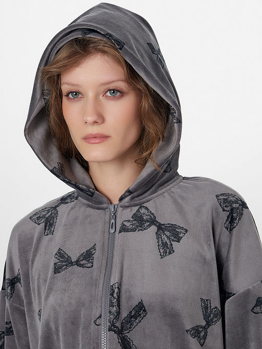 Толстовка женская велюровая серая с узором бантики - Mark formelle фото 5