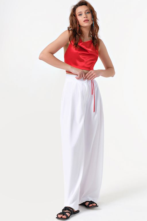 Кроп-топ атласный на бретелях красный ONE SIZE