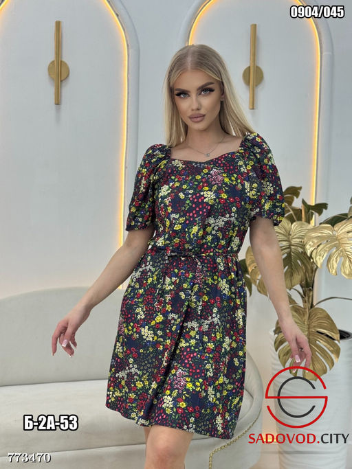 Летнее платье с принтом