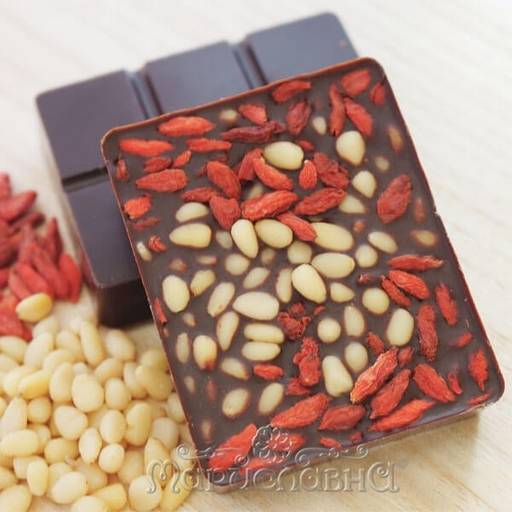 Шоколад тёмный Годжи и кедровый орех - Мариславна фото 3