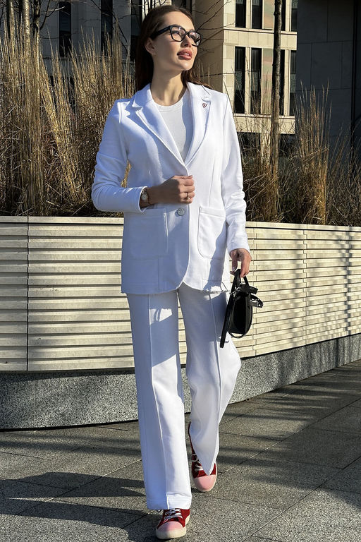 Костюм GO F3065/01-01.164-170 белый