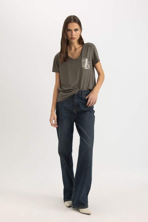 Футболка стандартного кроя с V-образным вырезом и короткими рукавами - Defacto фото 2