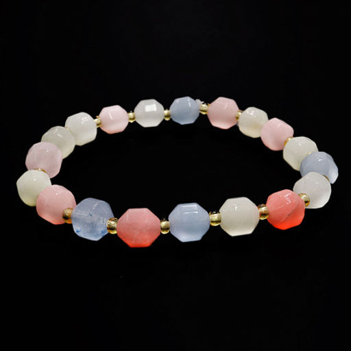 Браслет из камня 8мм с огранкой Берилл привлекает денежные потоки