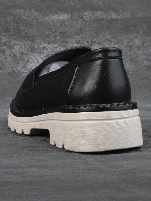 03-YD10-3D BLACK Лоферы женские (натуральная кожа)